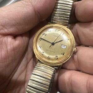 Runs Vintage 1970's Timex 36MM Gold Tone Date Manual Wind Up Mens Watch Fits 8in